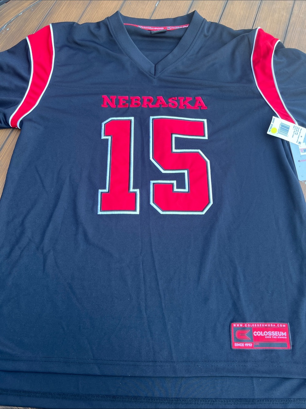 Men’s L Raiola- Colosseum Nebraska Black & Red Jersey Top
